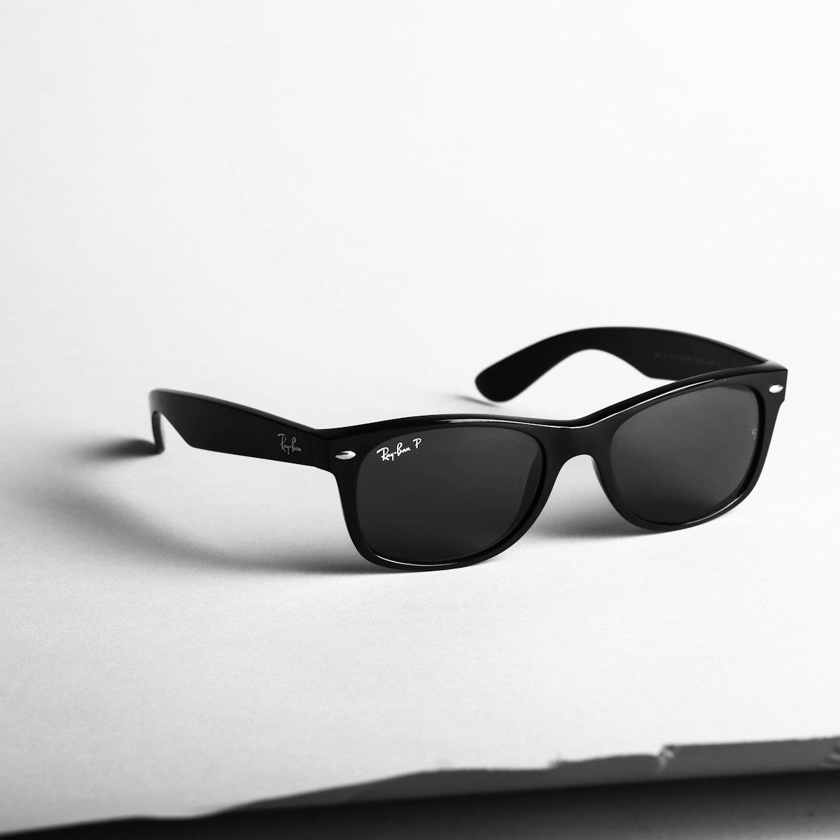 Metal Aviator Sunglasses